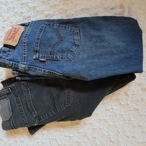Levi Jeans Bundle (2)!